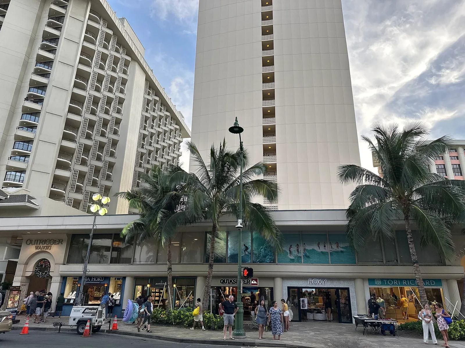Exterior at OUTRIGGER Waikiki Beach Resort · 2022.